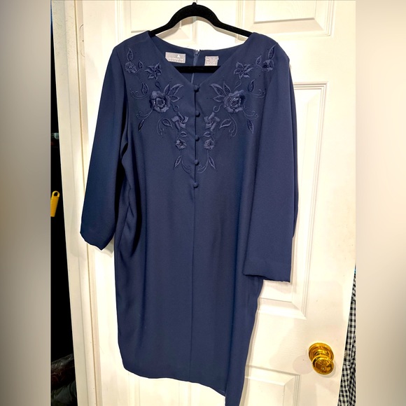 Vintage 80’s Liz Claiborne Size 10 Navy Beads Embroider Dresses L\S Shift Lined - Picture 1 of 7